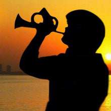 Load image into Gallery viewer, Cheerock 1 Pcs Gold Plated Bugle, Brass Cavalry Trumpet Bugle Horn, Brass Bugle Instruments with Bag & Gloves for Military Orchestra and Festival Atmosphere Performances