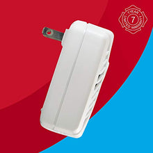 Load image into Gallery viewer, First Alert CO600 Plug-In Carbon Monoxide Detector