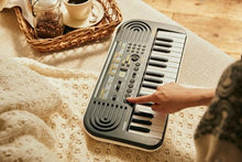 Load image into Gallery viewer, Casio Casiotone SA-51 32-Key Portable Keyboard with Mini Keys
